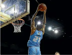  ?? GETTY IMAGES ?? Breakers forward Shawn Long soars high for a dunk in their loss to Illawarra in Wollongong.