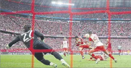  ?? Foto: Getty ?? Konrad Laimer hizo uno de los goles con los que el Leipzig tumbó al Bayern Múnich