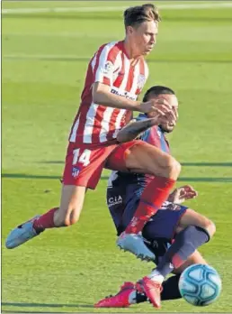  ??  ?? Marcos Llorente en una jugada ante el Levante.