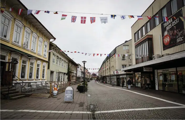  ?? Bild: Jonas Lindstedt ?? Kungälv borde utveckla området kring fästningen och Västra gatan i stället för att bygga höghus, anser mark Isitt.