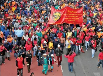  ?? Images / Gallo ?? Pension and retirement funds want the collective agreement between municipali­ties and unions, such as the South African Municipal Workers Union, voided.