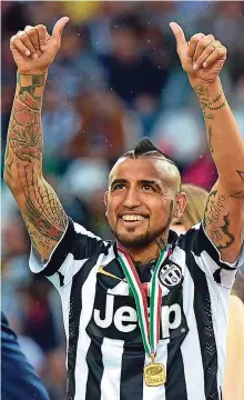  ?? FOTO: CACACE/AFP ?? Arturo Vidal wird künftig nicht mehr das Trikot von Juventus Turin, sondern das des FC Bayern tragen.