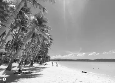  ?? PHOTOS: STELLA ARNALDO ?? ❶
BORACAY Island, Aklan, continues to be the family’s favorite vacation happy place. ❷
A GLIMPSE of Mount Hibok-hibok on the boat trip from White Island in camiguin.