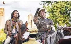  ?? FOTO: EPD ?? Adam Driver (l.) und Jonathan Pryce in „The Man Who Killed Don Quixote“von Terry Gilliam.