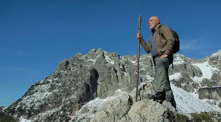  ??  ?? Paolo Rumiz Giornalist­a, scrittore e viaggiator­e triestino, domani sarà in città per due appuntamen­ti: la mattina al teatro Sociale con le scuole nell’ambito del Booktraile­r Film Festival, nel tardo pomeriggio alla Nuova Libreria Rinascita