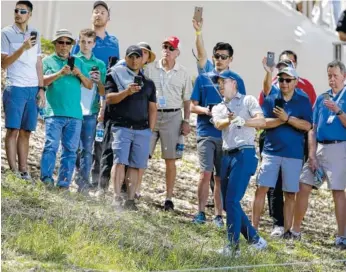  ?? THE ASSOCIATED PRESS ?? Jordan Spieth hits out of the rough on the 16th hole during round-robin play at the Dell Technologi­es Match Play tournament Wednesday in Austin, Texas.