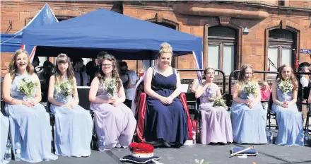  ??  ?? Memorable day Last year’s Landemer Queen, Rutherglen High School pupil Kaitlyn Crawford, pictured with her ladies in waiting