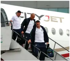  ??  ?? Darren Randolph steps off the plane on Monday in Dublin.