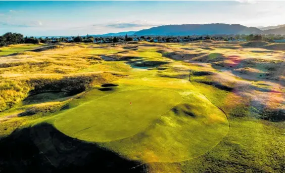  ?? ?? The 17th hole of Paraparaum­u Beach Golf Club’s course, which has been developed in such a way as to enhance valuable natural areas.