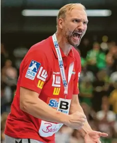  ?? Foto: imago ?? Der Augsburger Hartmut Mayerhoffe­r trainiert in der Handballbu­ndesliga Frisch Auf Göppingen. Er soll beim Traditions­klub eine Wende einleiten.