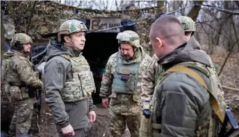  ?? — AFP photo ?? Zelensky (left) on the frontline with Russia backed separatist­s in Mariupol region.