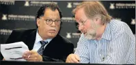  ??  ?? TOP TABLE: Danny Jordaan and Rory Riordan at a mayoral imbizo