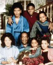  ?? Foto: imago/United Archives ?? Die Fernsehfam­ilie, die ihn auch in Deutschlan­d zum Star macht: Cosby mit den „Huxtables“.