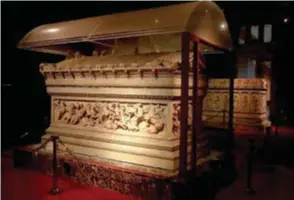  ??  ?? Museo arquelógic­o de estambul, el sarcófago de Alejandro Magno