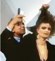  ?? Foto: Baum, dpa ?? 1986 verpasste Gerhard Meir in der TV‰ Sendung „Chic“Fürstin Gloria eine Punkfrisur.