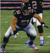  ?? DANNY KARNIK — THE ASSOCIATED PRESS FILE ?? Former Atlanta Falcons center Alex Mack (51) is reuniting with coach Kyle Shanahan after signing a one-year contract with the San Francisco 49ers.