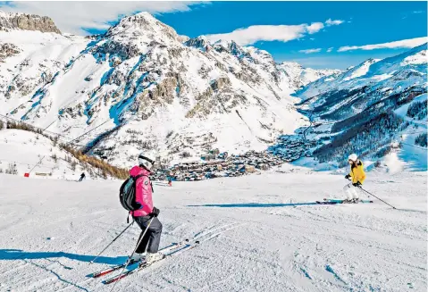  ?? ?? i Early birds: if you want to hit the slopes during peak weeks, now is the time to act