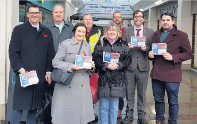  ??  ?? Llanelli MP Nia Griffith is encouragin­g businesses to enter the Best Small Shops Competitio­n.