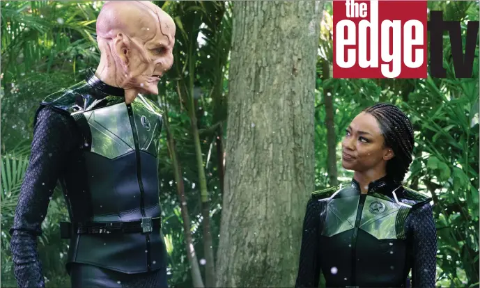  ?? PHOTO PARAMOUNT+ ?? Doug Jones and Sonequa Martin-Green in a scene from a Season 5episode of “Star Trek: Discovery.”