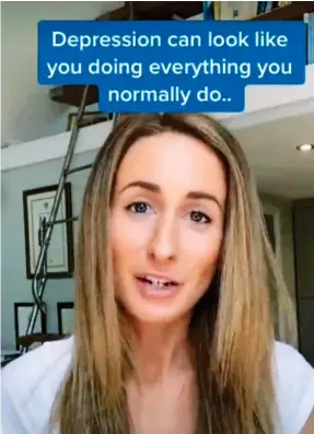  ??  ?? SHARED WISDOM: Psychologi­st Dr Julie Smith in a clip on TikTok