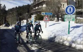 ??  ?? Cyril Gauthier, Arthur Vichot et Pierre Rolland avaient reconnu la montée du Turini mi-février, dans des conditions très hivernales. (Photo Vital Concept - B&amp;B Hôtels)