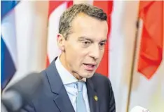  ?? Foto: Stephanie Lecocq, dpa ?? Glaubt man den jüngsten Umfragen, konnte Kanzler Christian Kern zuletzt durch seine kompromiss­lose Haltung gegen die Türkei punkten.