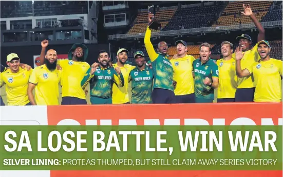  ?? Picture: Reuters ?? HAPPY CAMPERS. The Proteas with the trophy after winning their ODI series against Sri Lanka in Colombo. South Africa lost the final ODI by 178 runs yesterday, but still claimed the series 3-2.