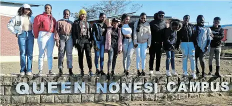  ?? Picture: SUPPLIED ?? TOURISM SAVVY: King Sambu awards students who received certificat­es after embarking on a tourism excursion in Emalahleni recently