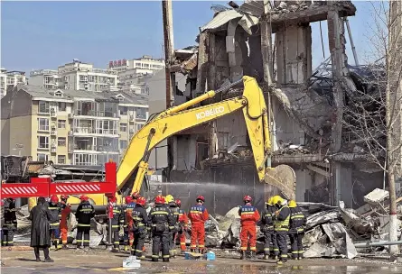 ?? ?? Firefighte­rs work at the scene of an explosion in Sanhe City, north China’s Hebei Province, yesterday.
— CFP