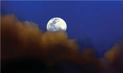  ?? Photograph: Juan Carlos Hernandez/Zuma/Rex/Shuttersto­ck ?? The moon, pictured in the sky over Valencia, Venezuela.