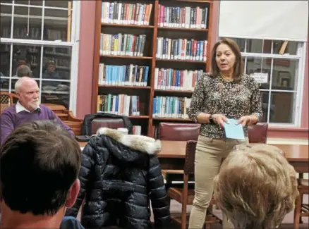  ?? LEAH MCDONALD - ONEIDA DAILY DISPATCH ?? Oneida Public Library Director Michele Ryan outlines programs offered at the library during a budget forum on Tuesday, Feb. 27, 2018.