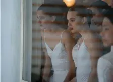  ?? ?? CORPS DE BALLET: Diana Silvers and Kristine Froseth, from left, star as young ballet dancers competing for a spot with the Paris Opera Ballet in ‘Birds of Paradise.’