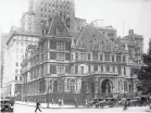  ?? BETTMANN ARCHIVE VIA GETTY IMAGES ?? America’s first Gilded Age was epitomized by New York City, site of the William K. Vanderbilt House.