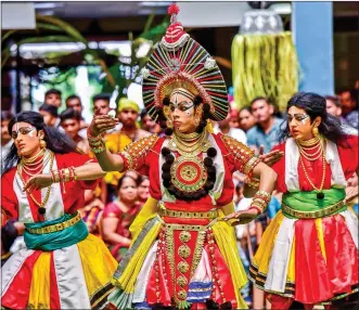  ?? IANS ?? Students dance during ‘Varnotsava-2019’ in Bengaluru on Saturday.