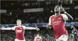  ?? FOTO: LAPRESSE ?? Odegaard y Saka lucharán por clasificar al Arsenal para semifinale­s