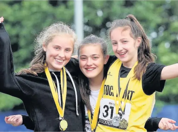  ??  ?? Lasseter Holly Benson Holly Aitchison, the winning U15 girls team