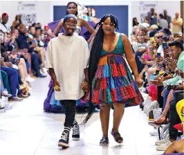  ?? / Photos / Simon Deiner ?? Indoni Fashion House showcased their amazing fashion during the African Fashion Internatio­nal held at the Diamond Walk in Sandton City.