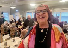  ?? ?? Gerd Fridh är SPF Seniorerna­s nya ordförande i Kungälv. Hon medverkar på Kungälvs kommuns volontärfe­st för att sprida ordet om föreningen.