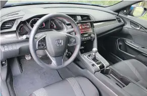  ??  ?? 2017 Honda Civic Si interior.