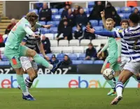  ?? ?? STRIKE ONE Danny Ward sets his hat-trick in motion READING:
Subs not used: HUDDERSFIE­LD TOWN:
Subs not used:
MAN OF THE MATCH: REFEREE: