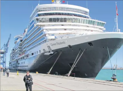  ?? JOHN NOWLAN PHOTO ?? Cunard’s Queen Elizabeth in Port.