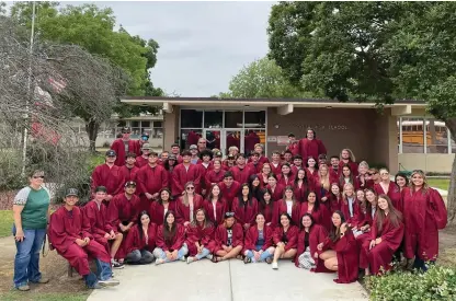  ?? Courtesy photo ?? Pictured above is the Colusa High School Class of 2022.