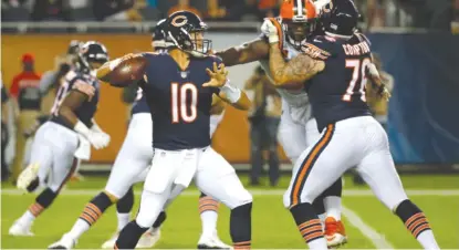  ??  ?? Unlike Ben Roethlisbe­rger, Bears quarterbac­k Mitch Trubisky won’t start in Week 3 of his rookie season. | CHARLES REX ARBOGAST/ AP