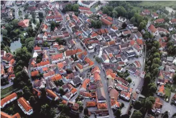  ?? FOTO: HEINZ BUCHER ?? Isny soll zum „sicheren Hafen“für Flüchtling­e in Seenot werden.