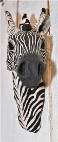  ??  ?? „Zebra im Pavillon“von Marieke Ringel aus Moretonham­pstead/England.