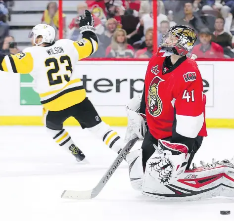  ?? WAYNE CUDDINGTON ?? Ottawa Senators goaltender Craig Anderson reacts after giving up a goal to the Pittsburgh Penguins on Friday in Ottawa.