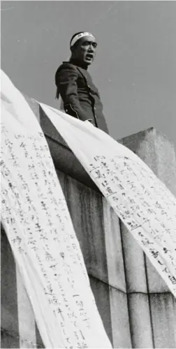  ?? Asahi Shimbun. Getty ?? Mishima, 25 novembre 1970 à Tokyo