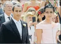  ??  ?? Carlota Casiraghi con Alex Dellah ( 2011), con Gad Elmaleh (2015), con Lamberto Sanfelice (2015) y con Dimitri Rassam (arriba), el pasado julio