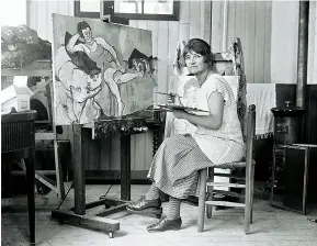  ??  ?? Suzanne in her studio, above, and, right, painted by Renoir in
Dance in the City. Opposite: in Renoir’s Dance at Bougival