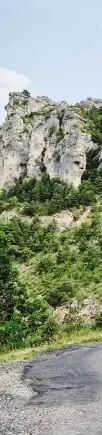  ??  ?? Above: The climb up from Les Vignes in the Gorge du Tarn boasts gradients that often reach double figures